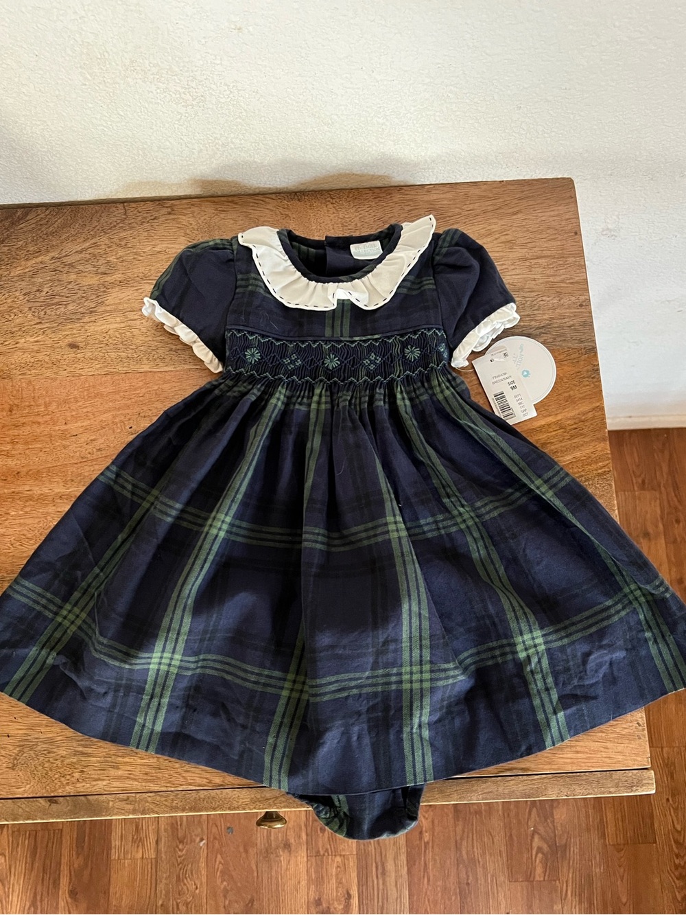 Edgehill Collection Short Sleeve Ruffle Top Dress & bottom set Size 9M